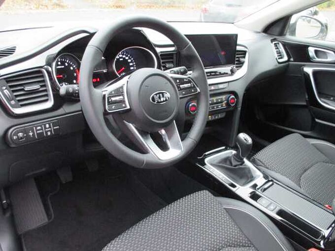 Kia XCeed 1.5 T-GDI Vision Komfort Navi